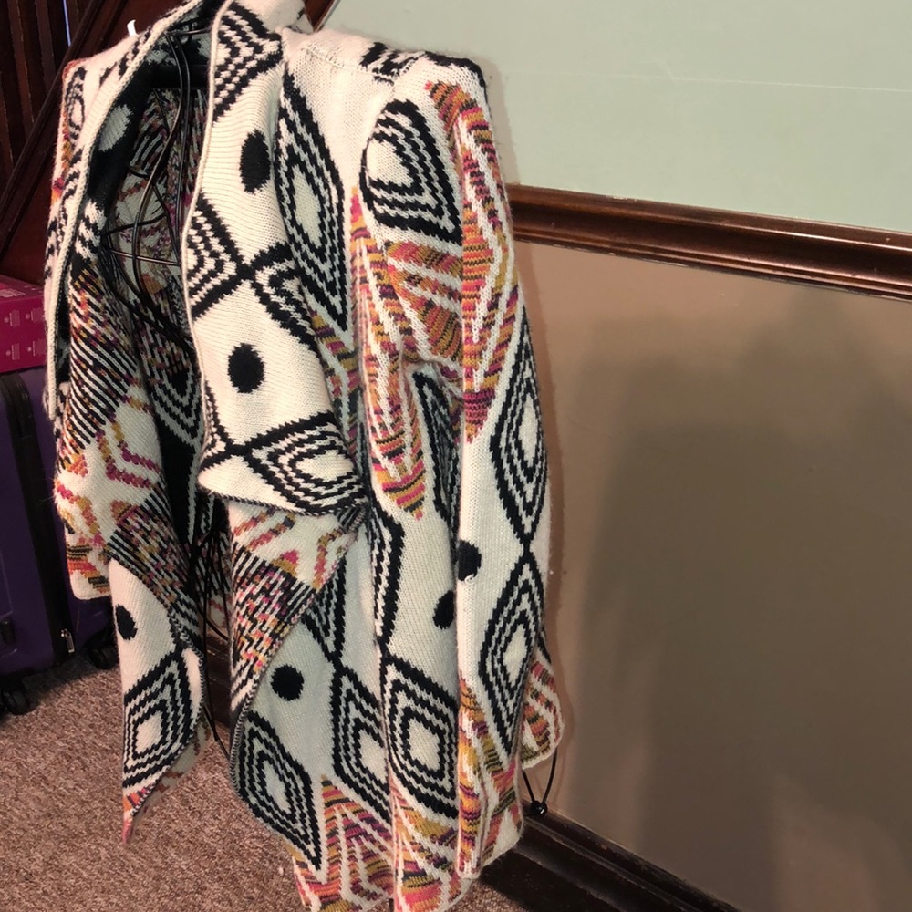 Sweater - Picture 2 of 3
